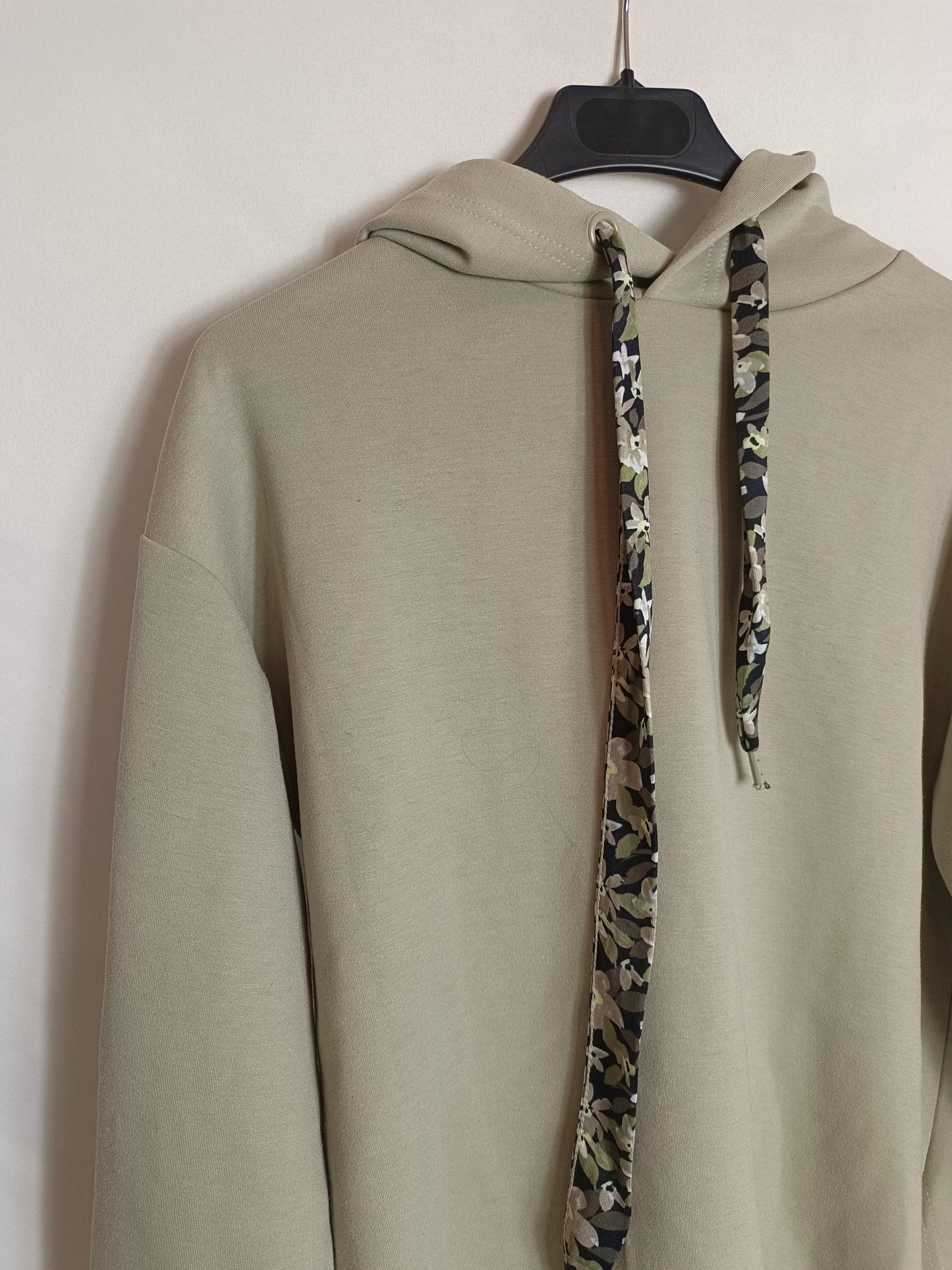 TIFFOSI. Sudadera beige capucha T.xs