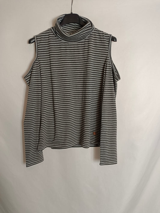 BOSSA. Grey striped top, size 16