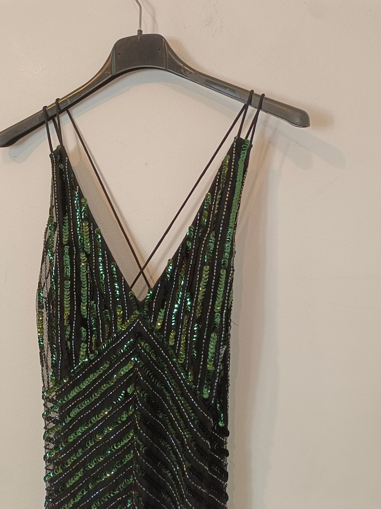 MANGO. Vestido corto lentejuelas T.s