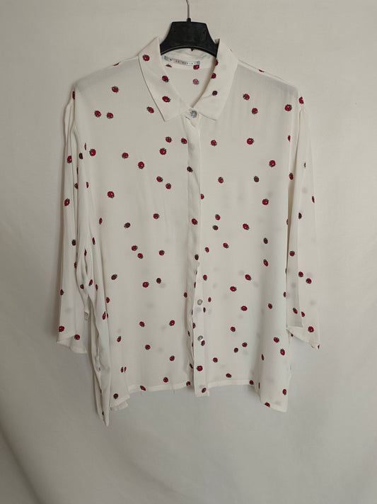 DR. BLOOM. Blusa blanca mariquitas T.m/l