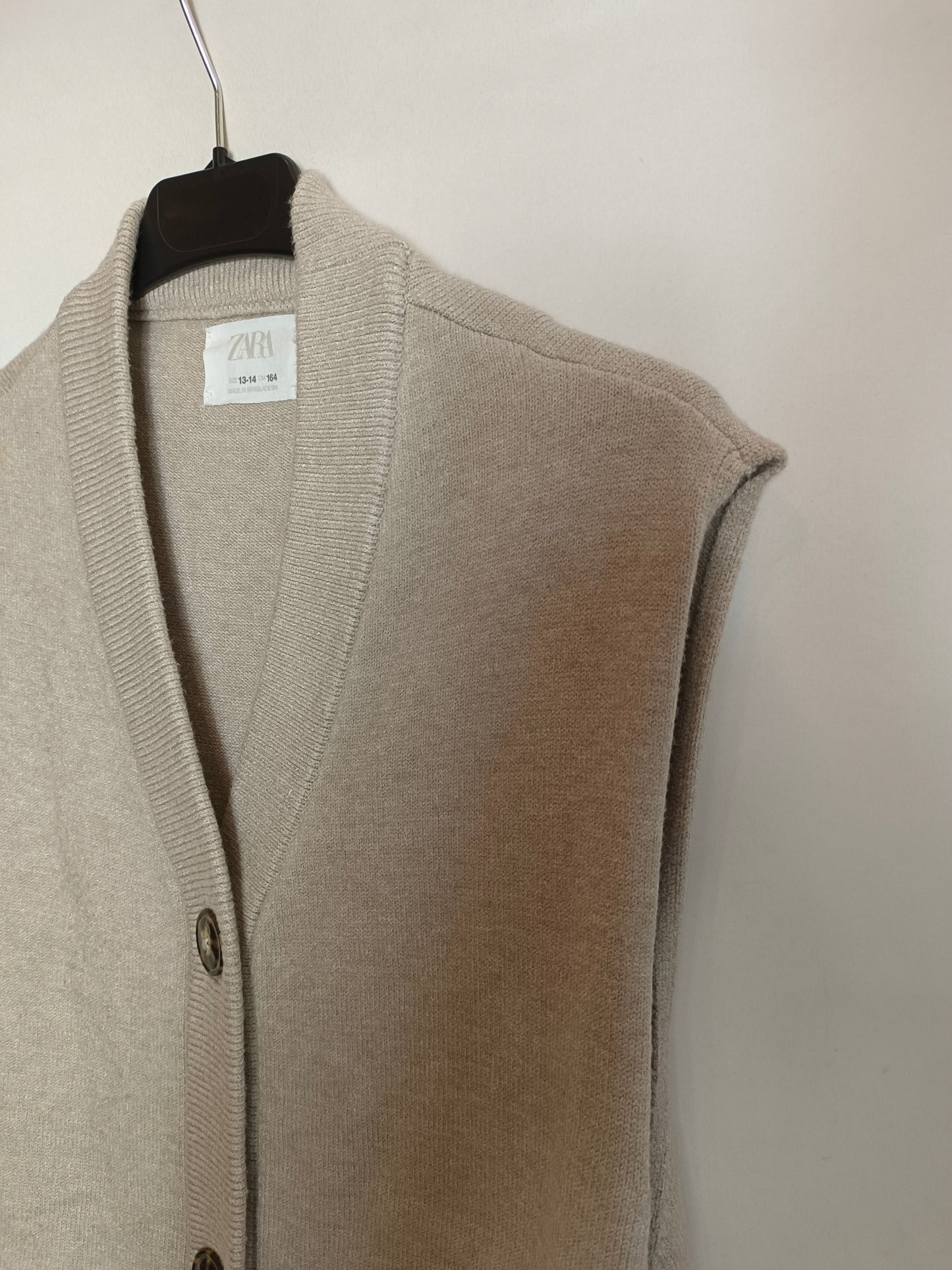 ZARA.Chaleco beige abotonado T.13/14(xs/s)