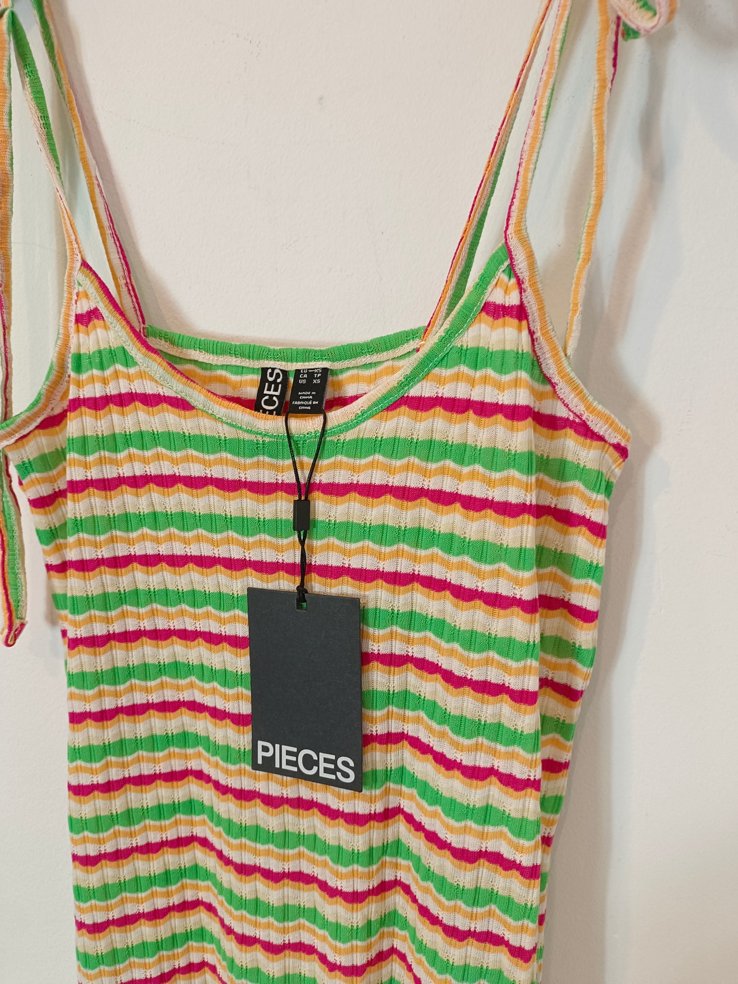 PIECES. Striped midi dress in colors T.xs