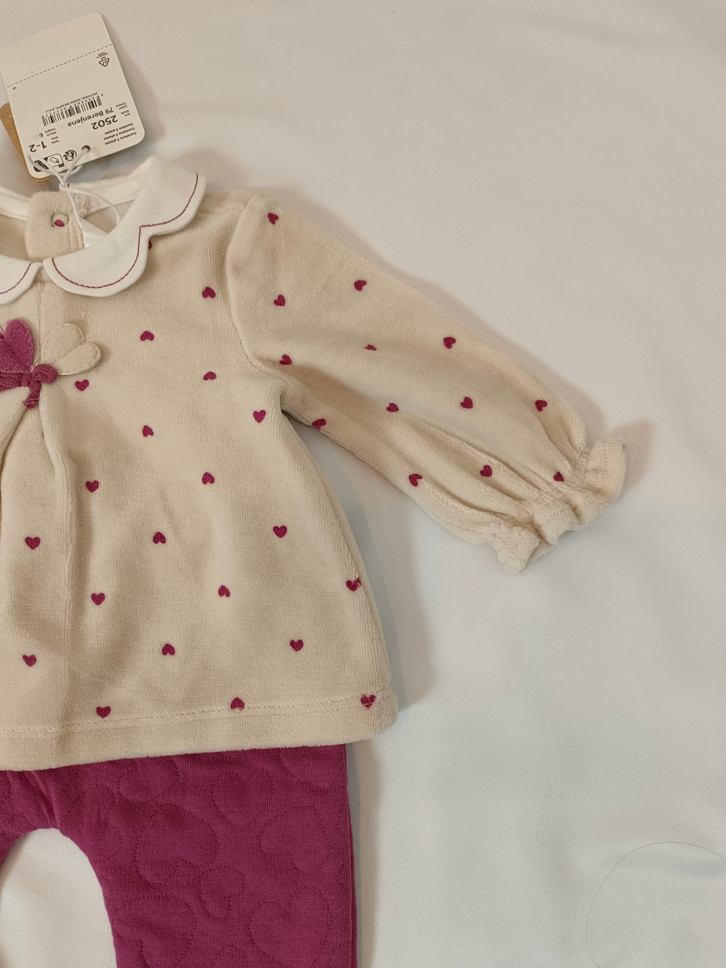 MAYORAL. Beige and burgundy heart set, size 1-2 months