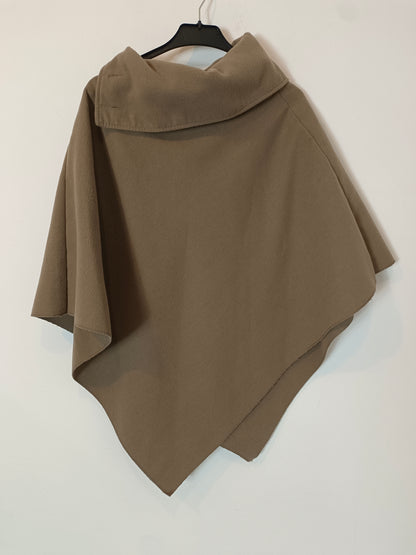 OTRAS. Poncho marrón cuello  TU(m/l)