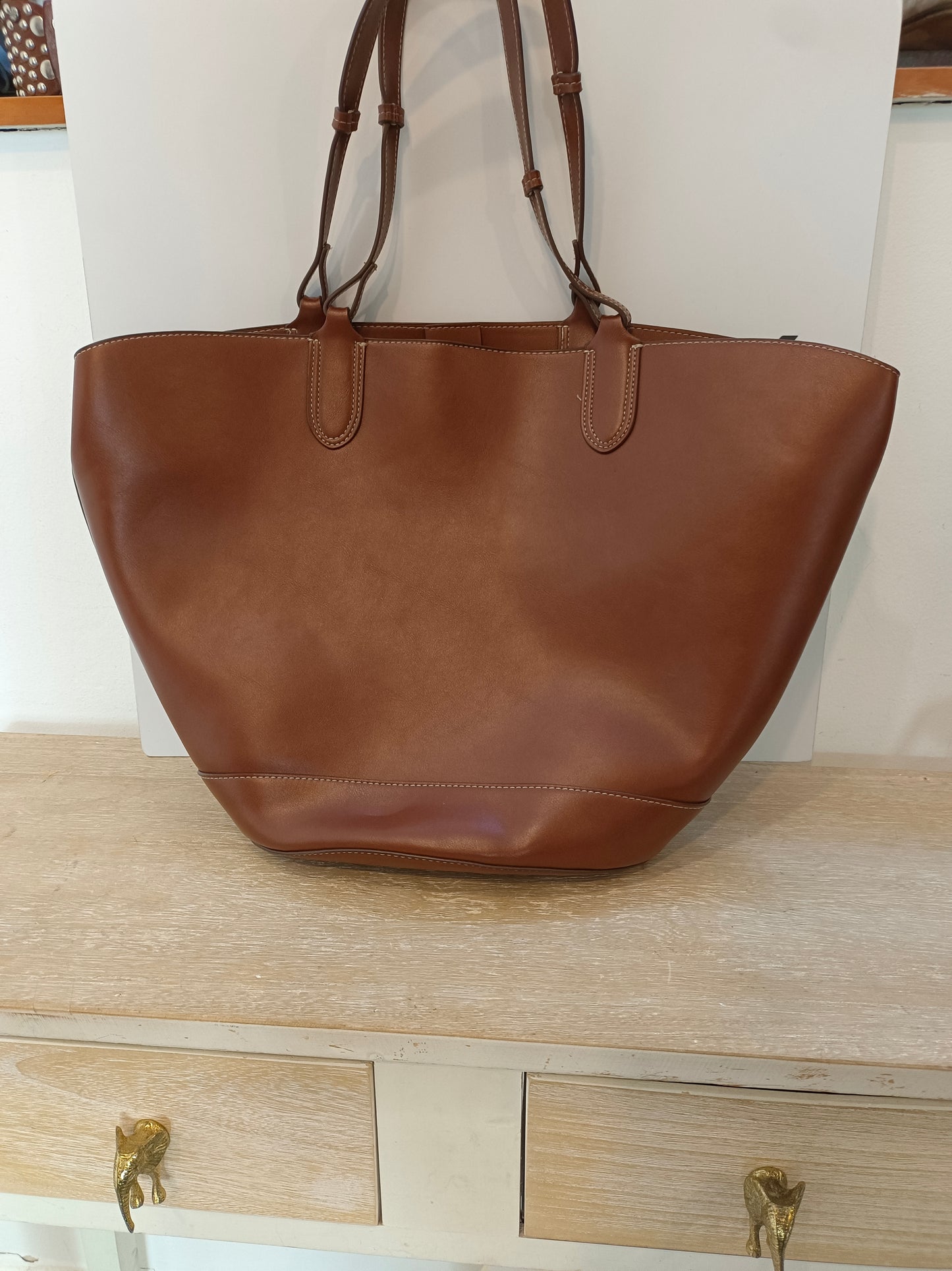 MANGO. Bolso marrón shopper