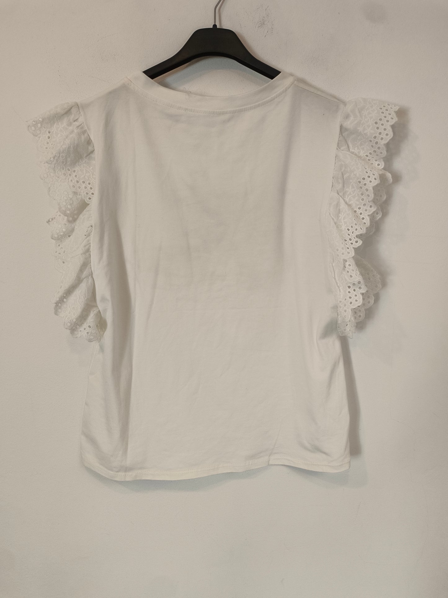 OTHERS. White T-shirt with drawing. TS