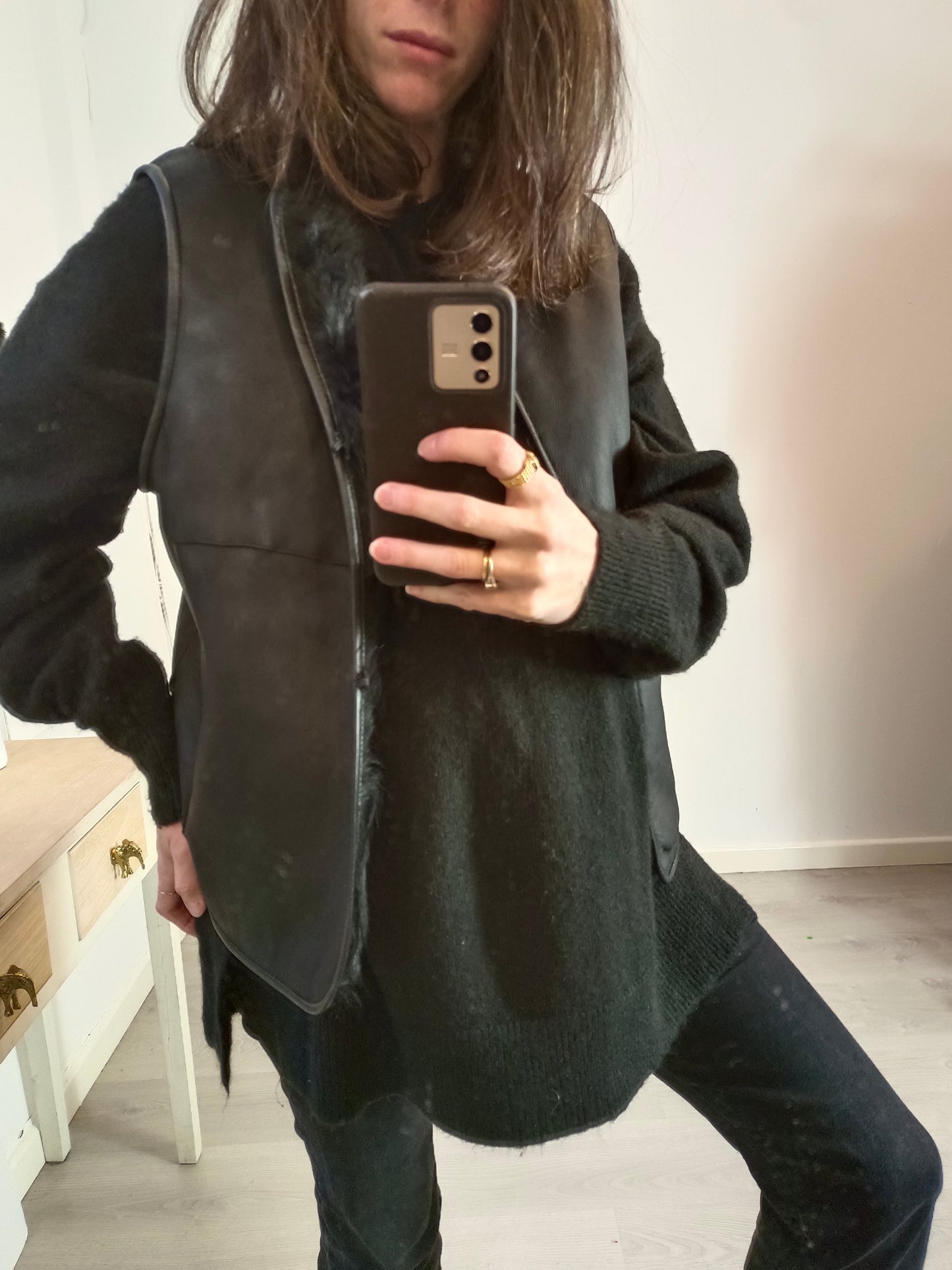 MASSIMO DUTTI. Chaleco negro pelo y piel  T.u(s)