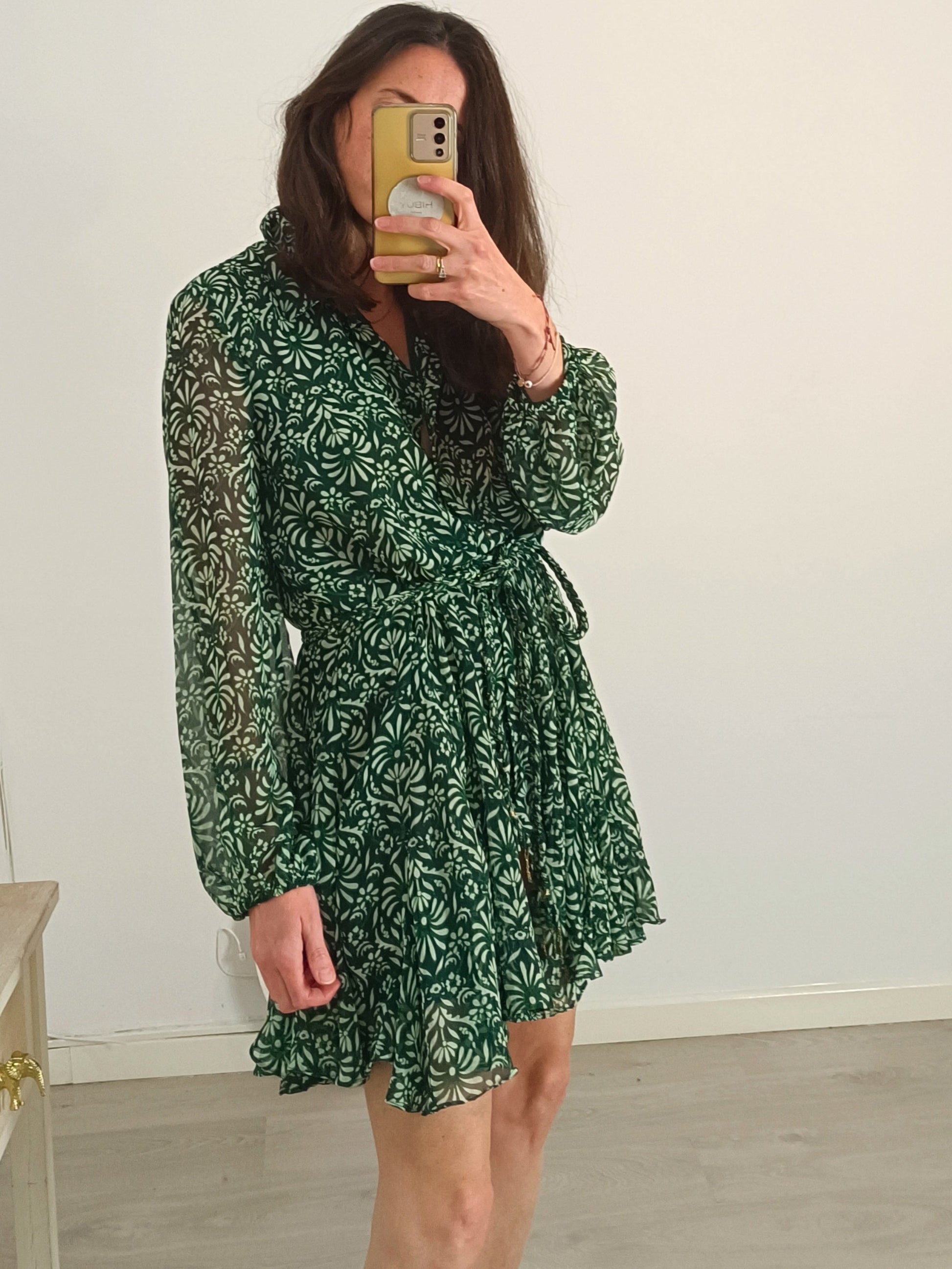 ZARA. Short flowing green printed dress TS Hibuy market ZARA. Short flowing green printed dress TS Hibuy market
