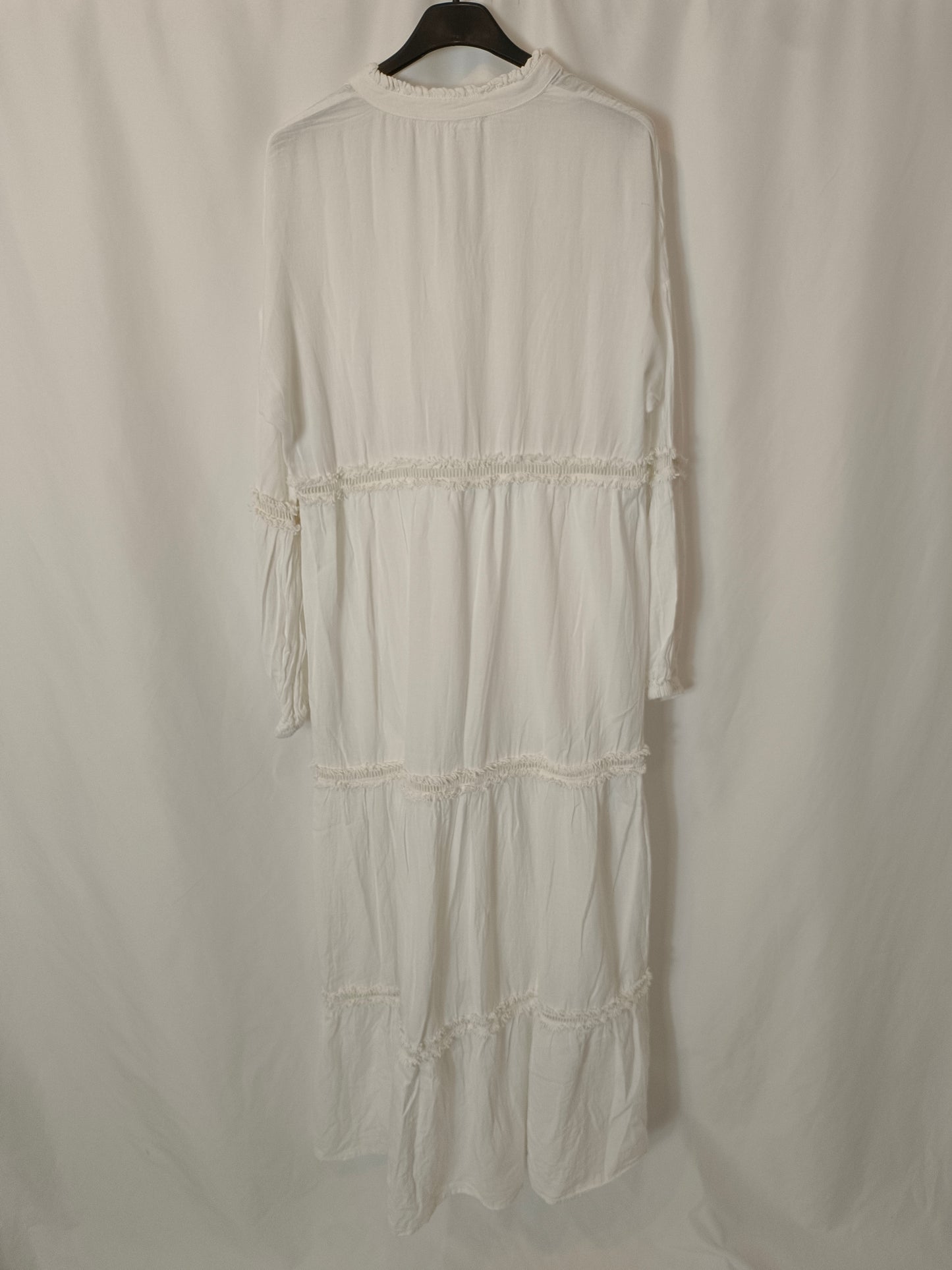 MANGO. Vestido largo blanco detalles. T S