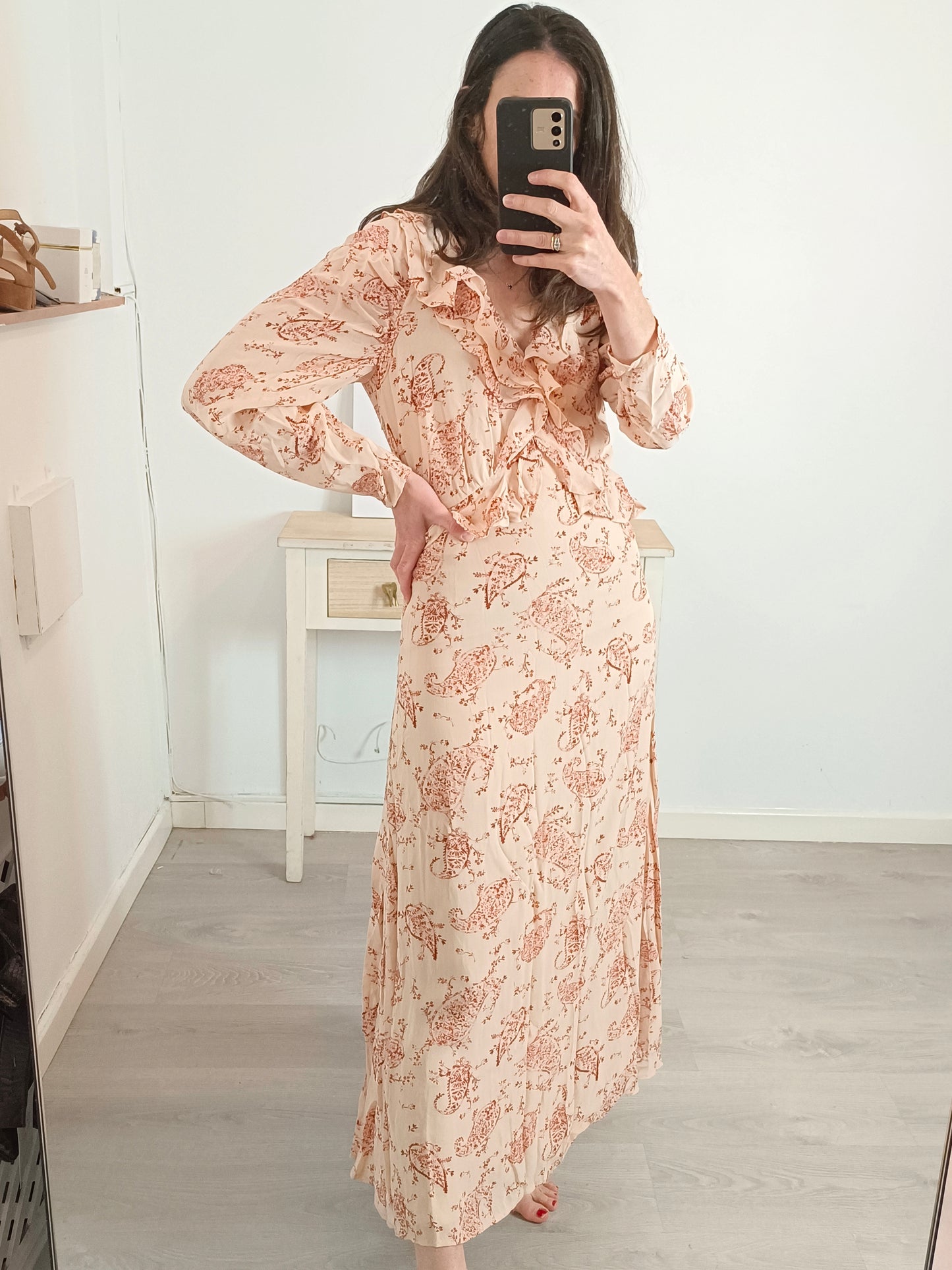 INTROPIA. Long pink floral Ts dress