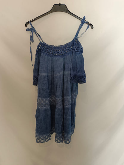 OTRAS. Vestido azul encaje TU(s)