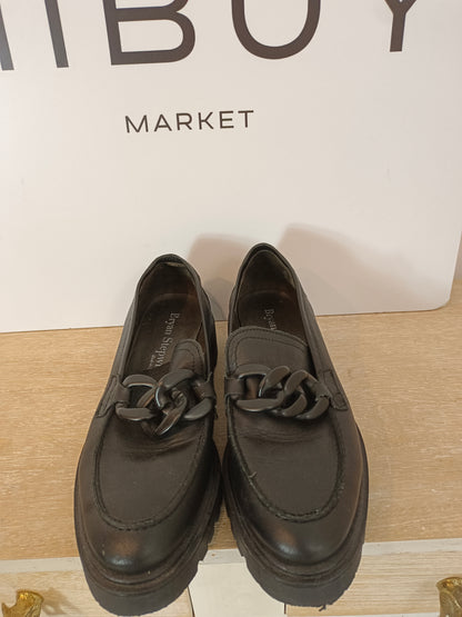 BRYAN STEPWISE. Mocasines negros cadena T.37