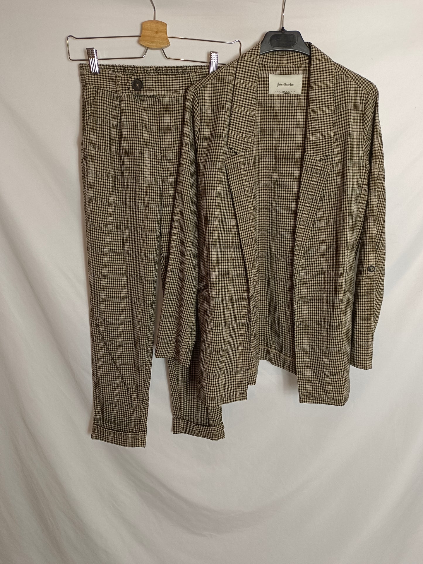 STRADIVARIUS. Total look pata de gallo T.xs/s