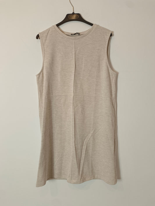 ZARA. Beige ribbed dress Tl