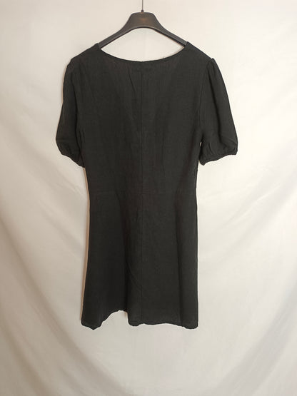 PULL&BEAR. Vestido negro abotonado T.m
