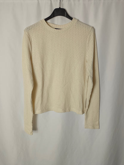 KIABI. Beige die-cut top TL