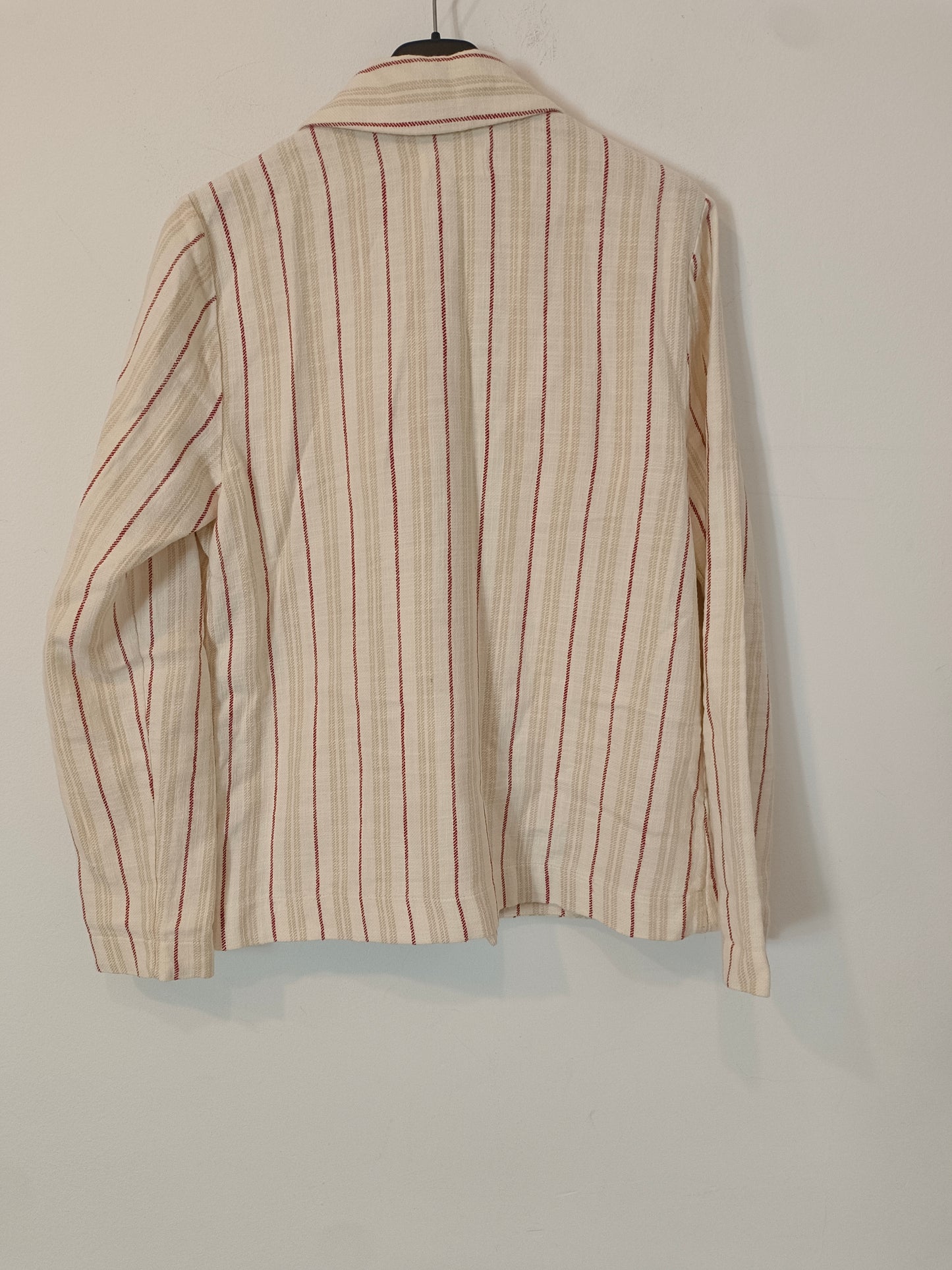 THAT ONE OR THAT ONE. Beige cotton blazer with T-stripes
