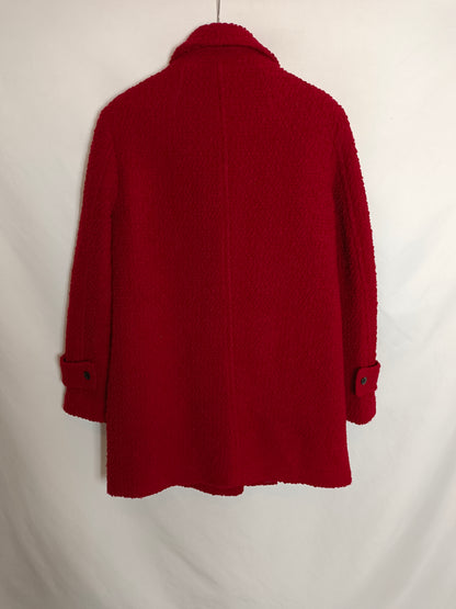 SFERA. Abrigo rizo rojo oscuro T.m