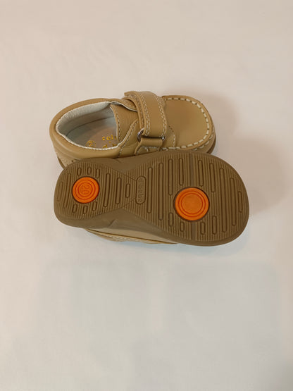 D'BEBE. Beige moccasins, size 20