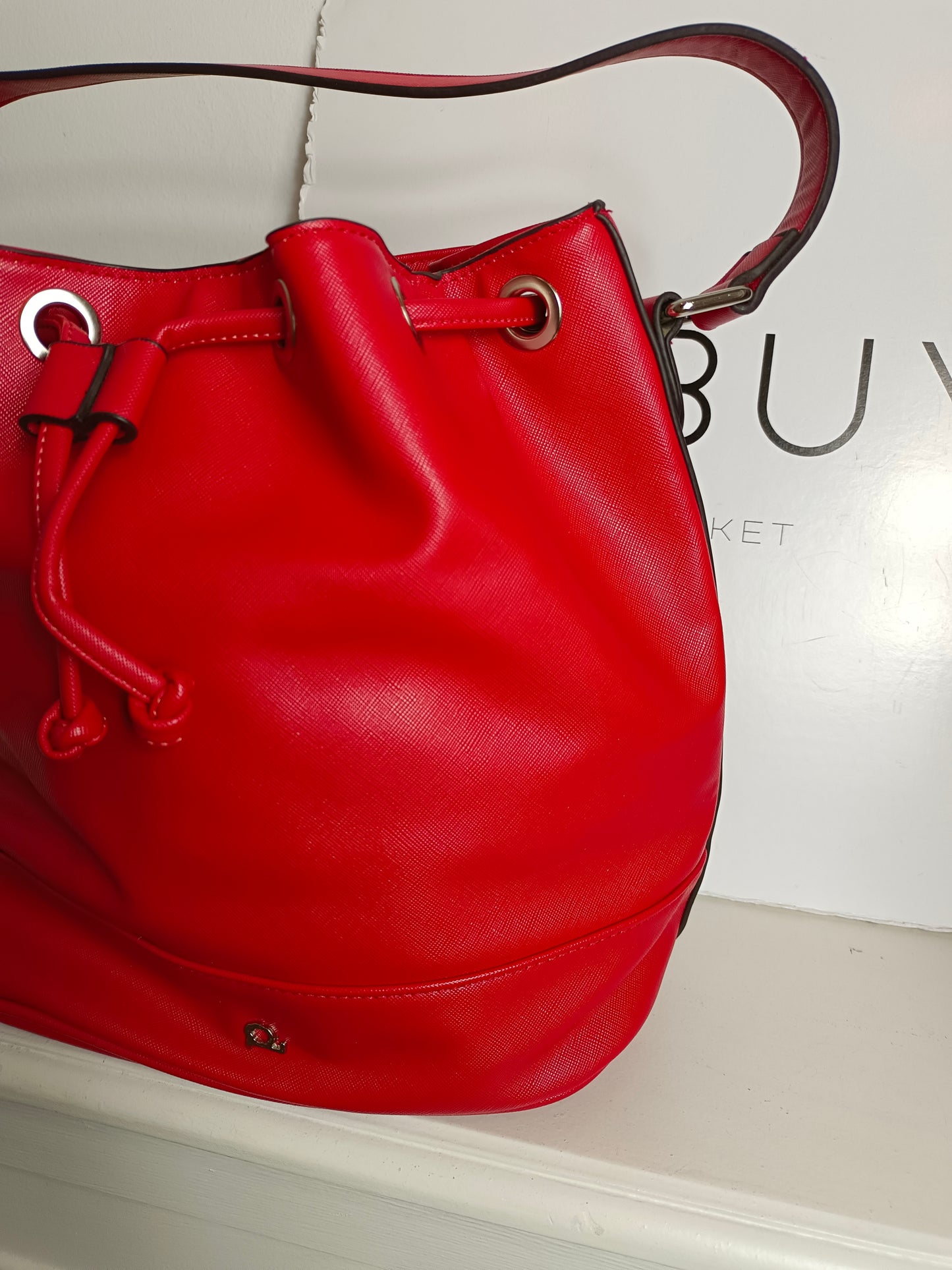 DAYADAY. Bolso rojo estilo saco