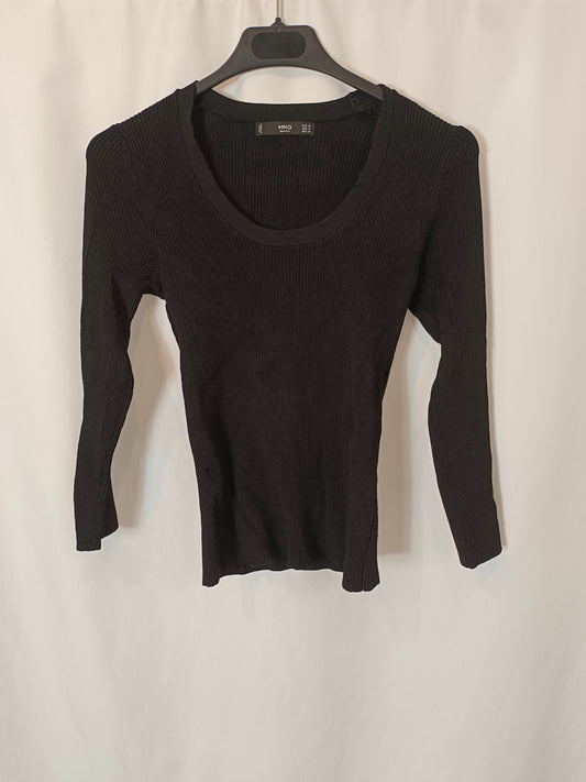 MANGO. Top negro canalé T.m