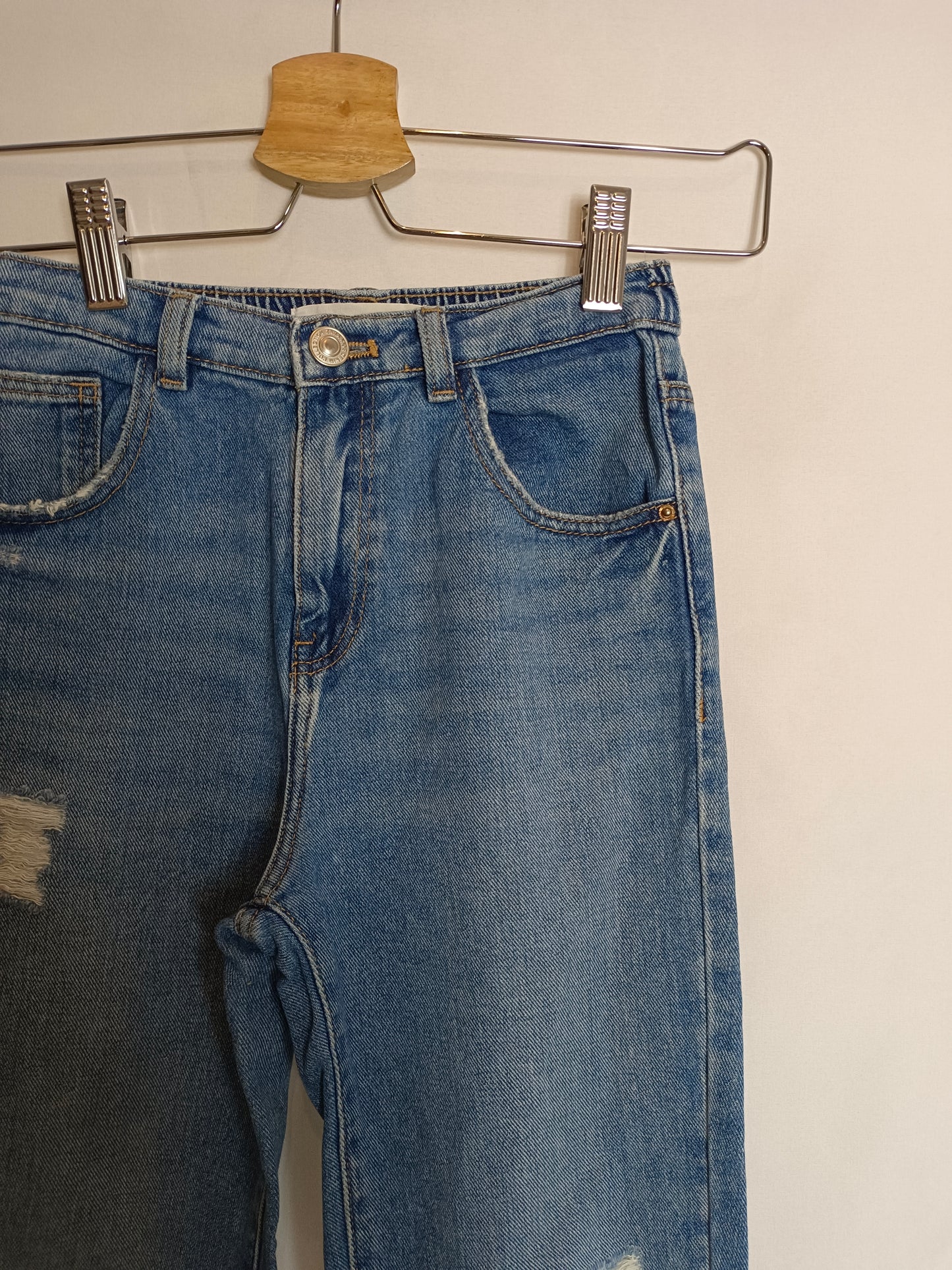 ZARA. Ripped jeans, size 8 years