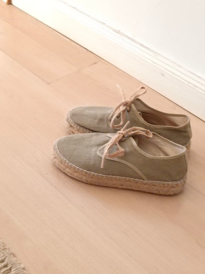 POLKA SHOES. Zapatos espato verde T.39