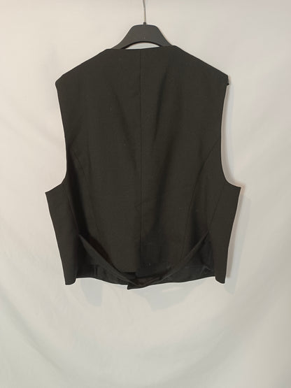 ZARA. Chaleco negro cruzado T.xl