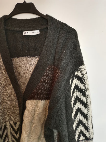 ZARA. Cárdigan multiestampado T.s