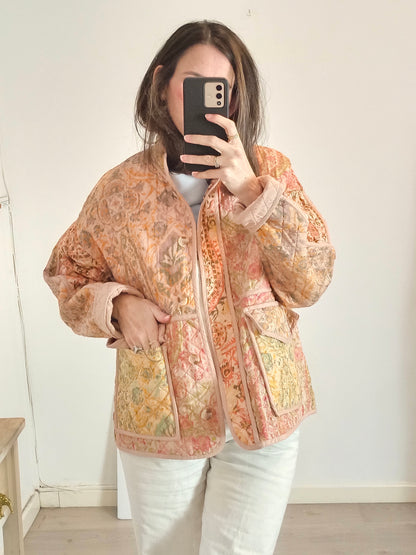 ZARA. Chaqueta estampado tonos rosas T.s