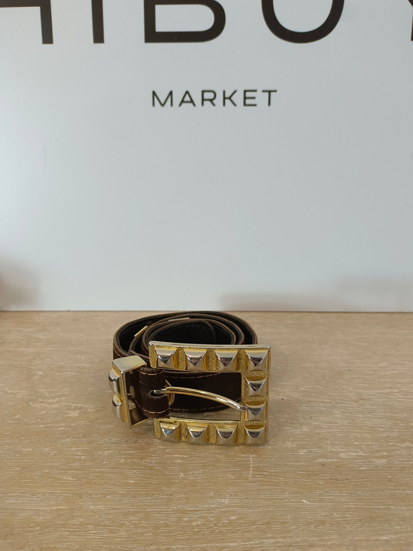 OTHERS. Brown belt with gold studs (TARA)