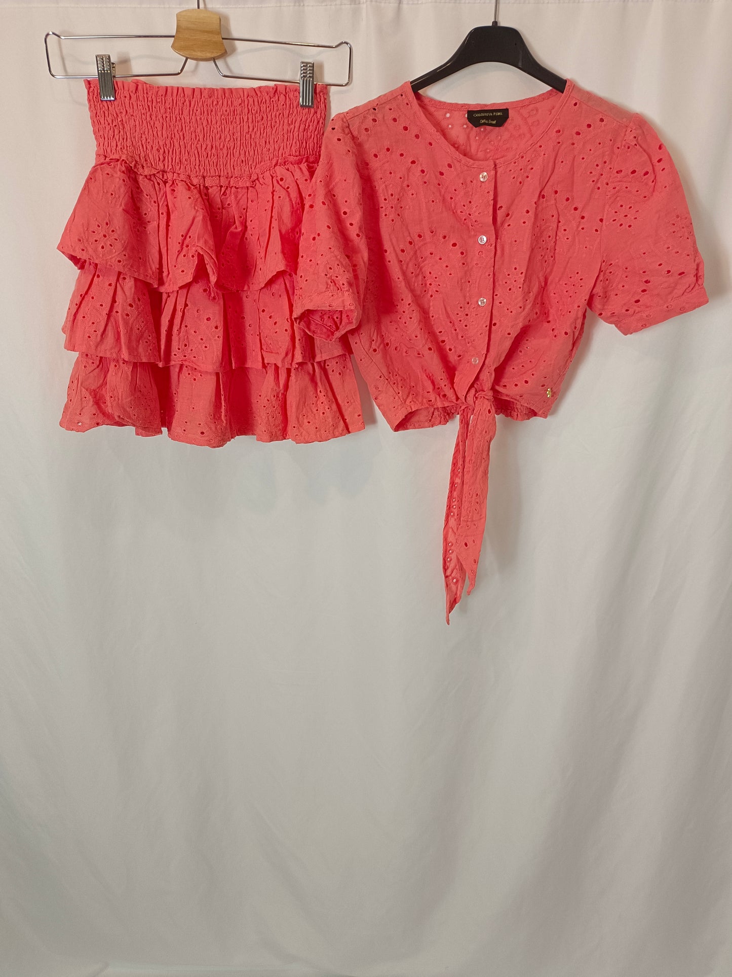 COLORFUL REBEL. total look pink die-cut T.xs