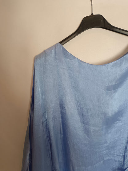 IRON PETER. Blue satin top TM