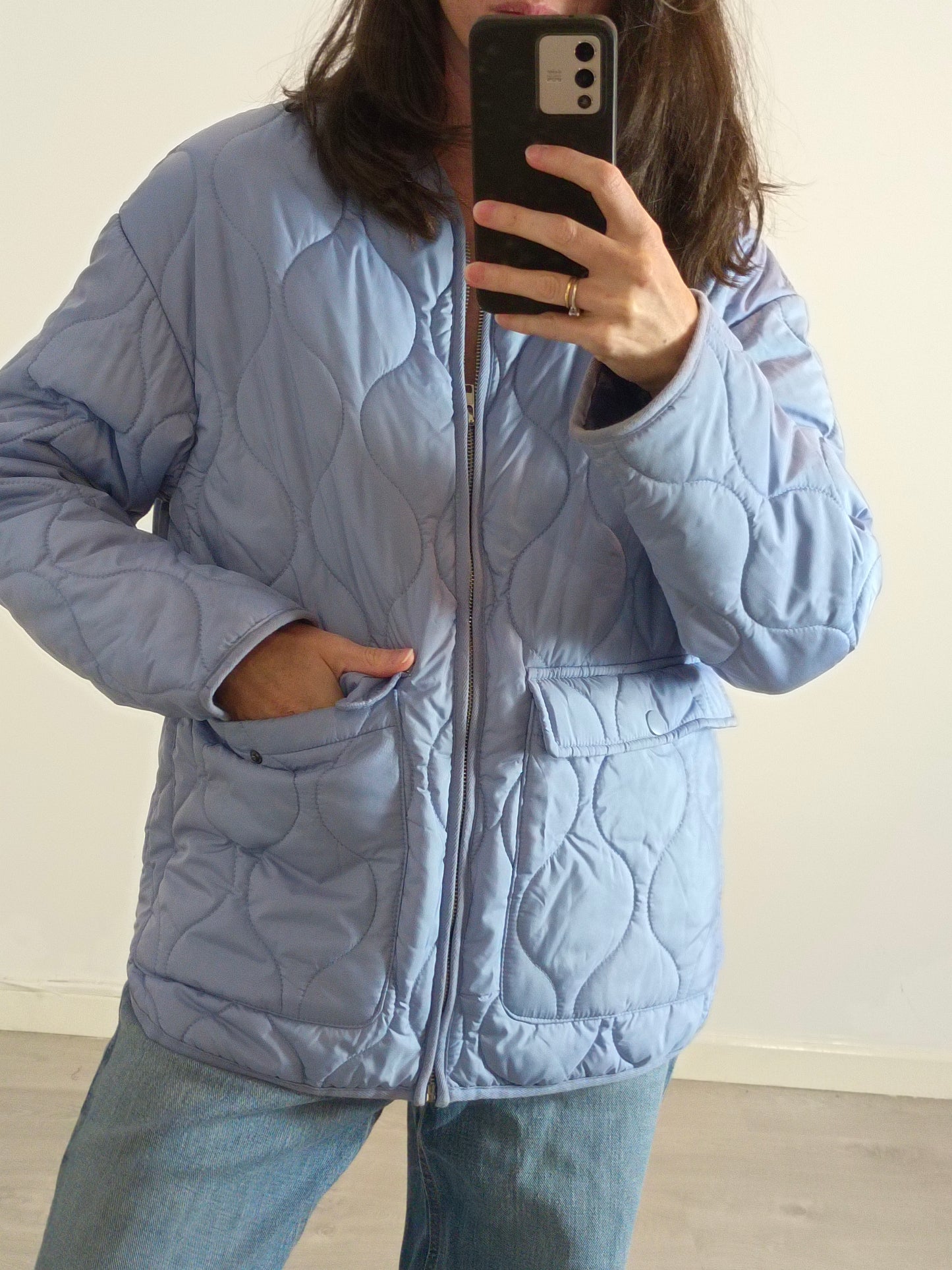 ZARA. Plumas azul bolsillos T.xs