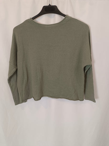 OTHERS. Green fluid sweater, size 8 years
