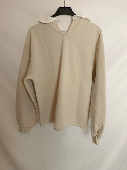 H&amp;M. Beige sweatshirt with T.xs collar