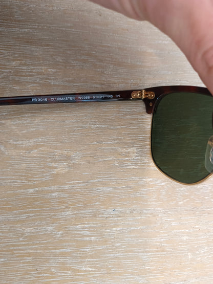 RAYBAN. Gafas de sol montura carey