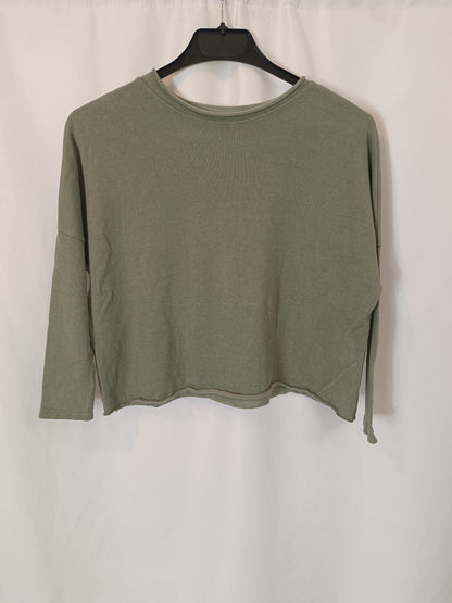 OTHERS. Green fluid sweater, size 8 years