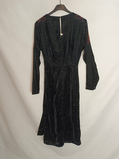 INTROPIA. Black velvet dress T.xs