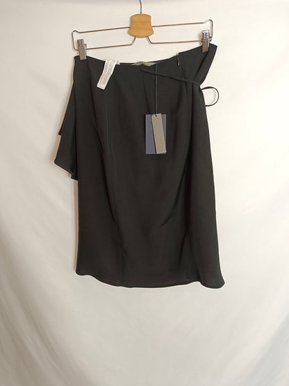 ZARA. falda negra volante T.m