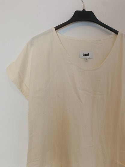 AMT. Beige dress with Ts pockets