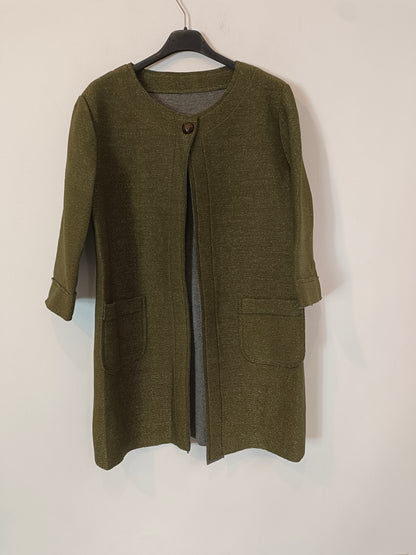 OTHERS. Green jacket with thread details YOUR(S)