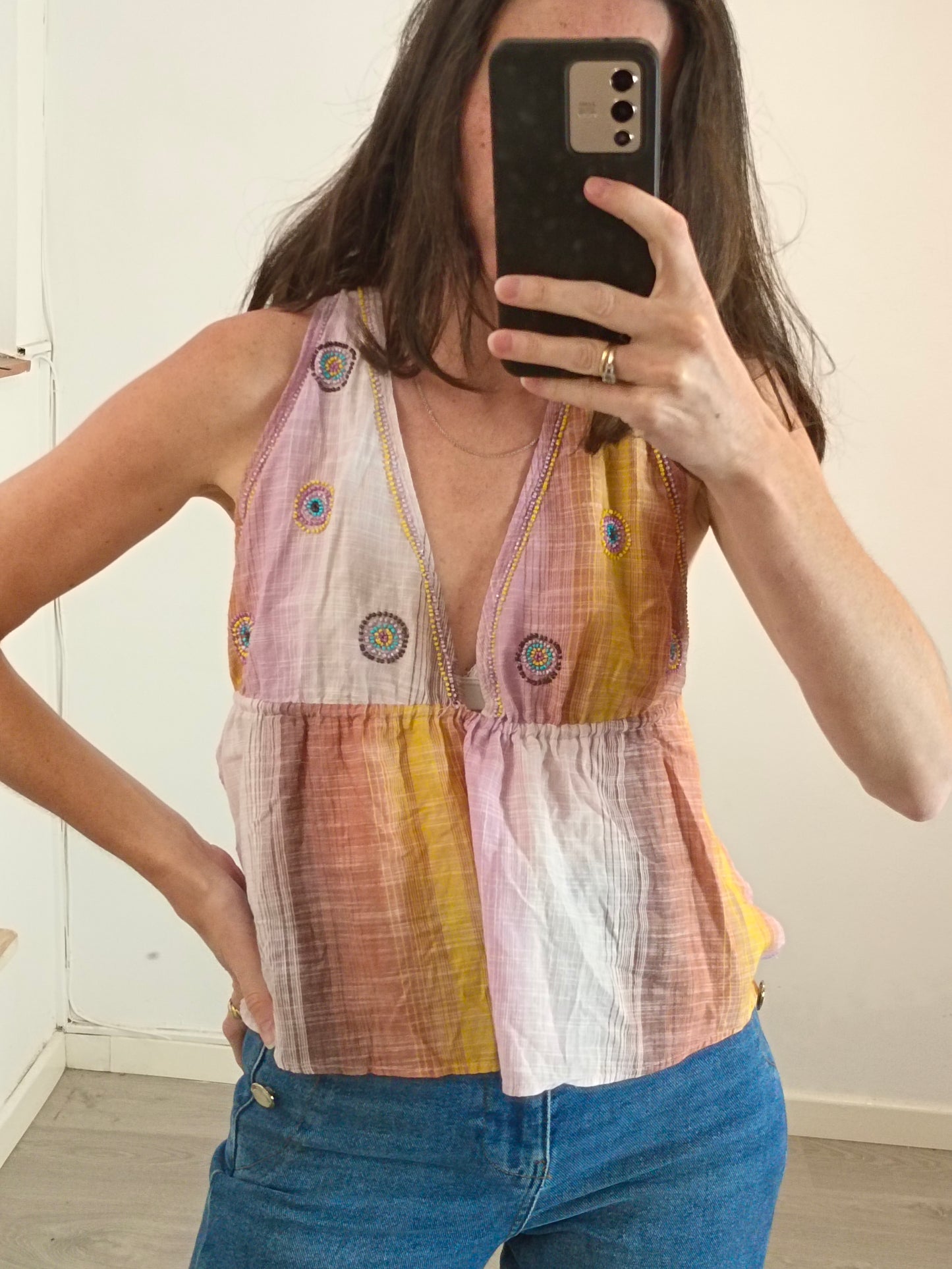 ZARA. Top colores con detalle de abalorios T.s