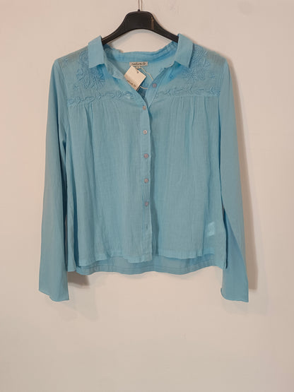NATURA. Blue embroidered blouse Ts