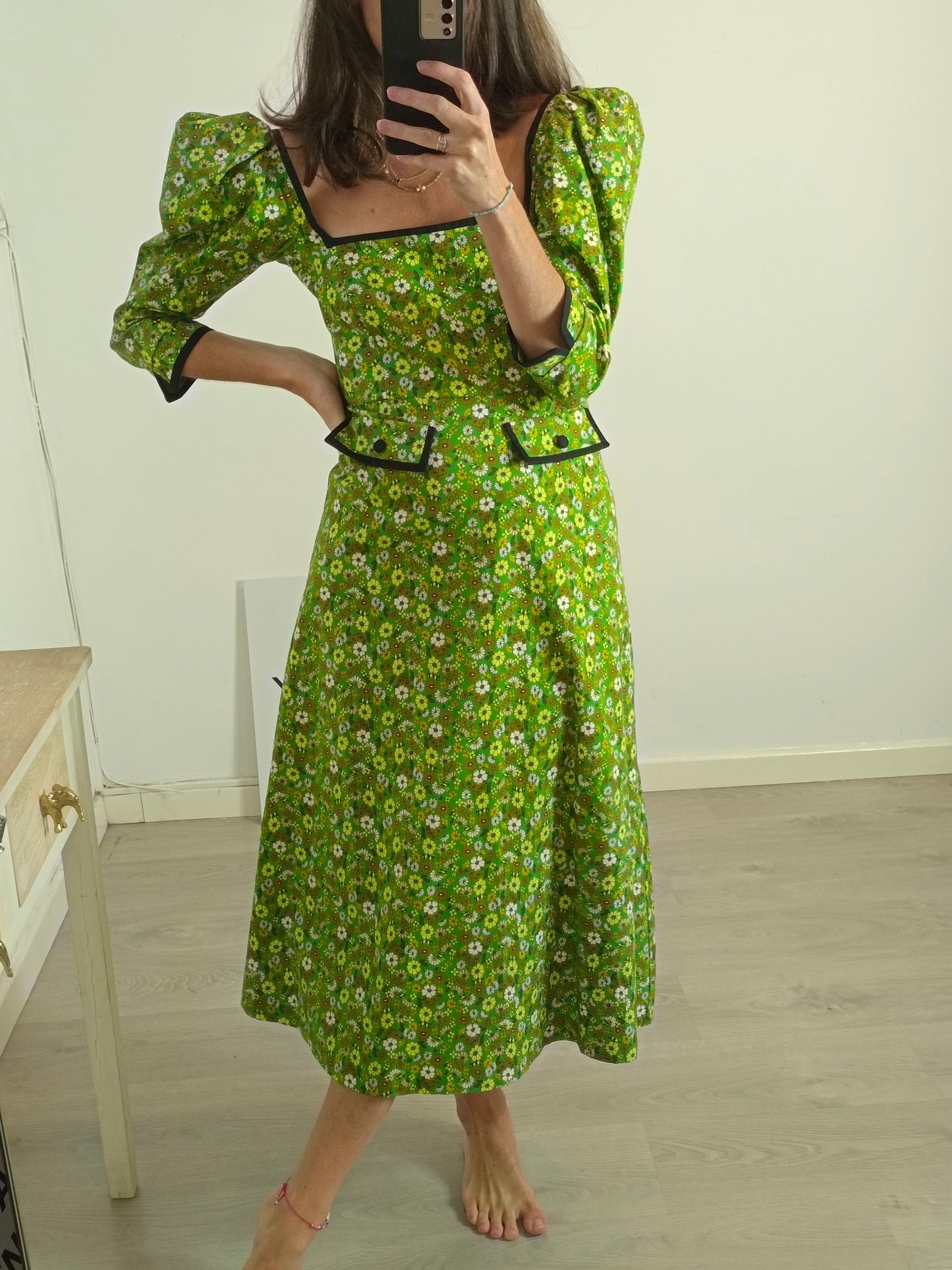 IQ COLLECTIOM. Vestido midi verde flores T.xs