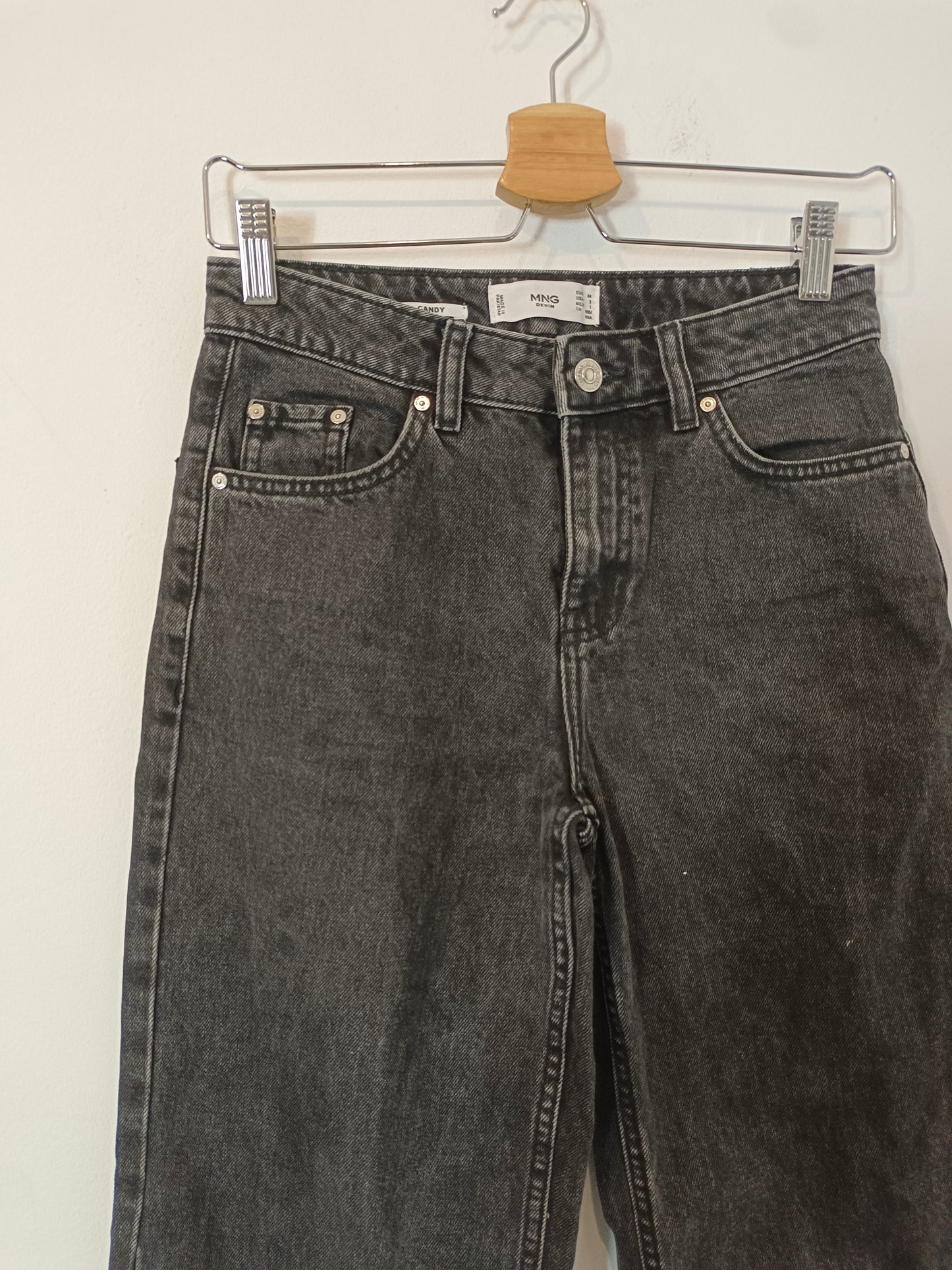 MANGO. Pantalón culotte negro denim  T.34