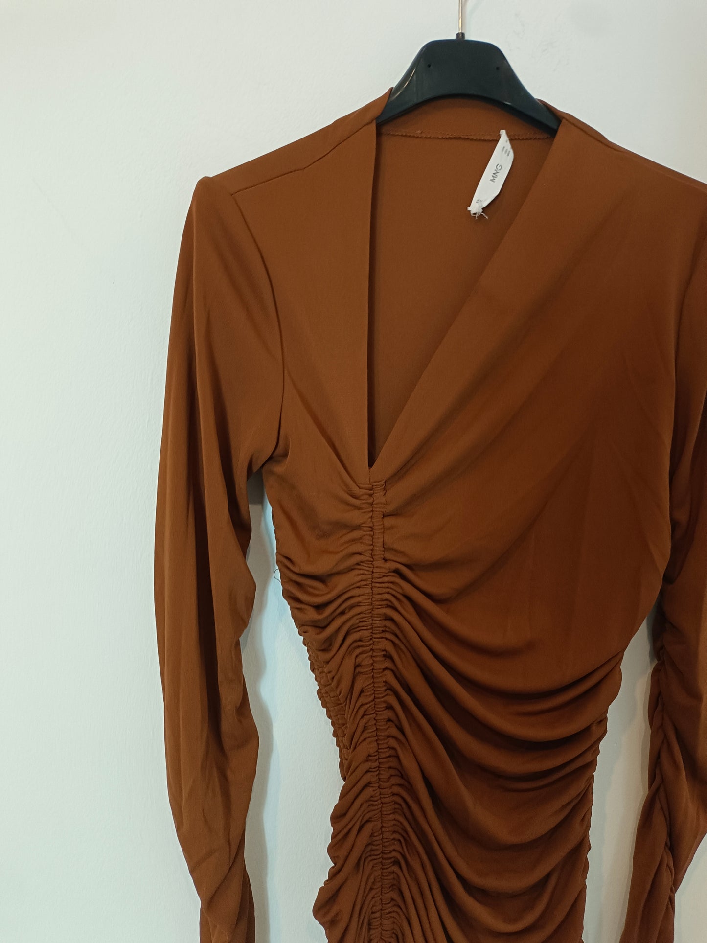 MANGO. Vestido largo fruncido  T.xs