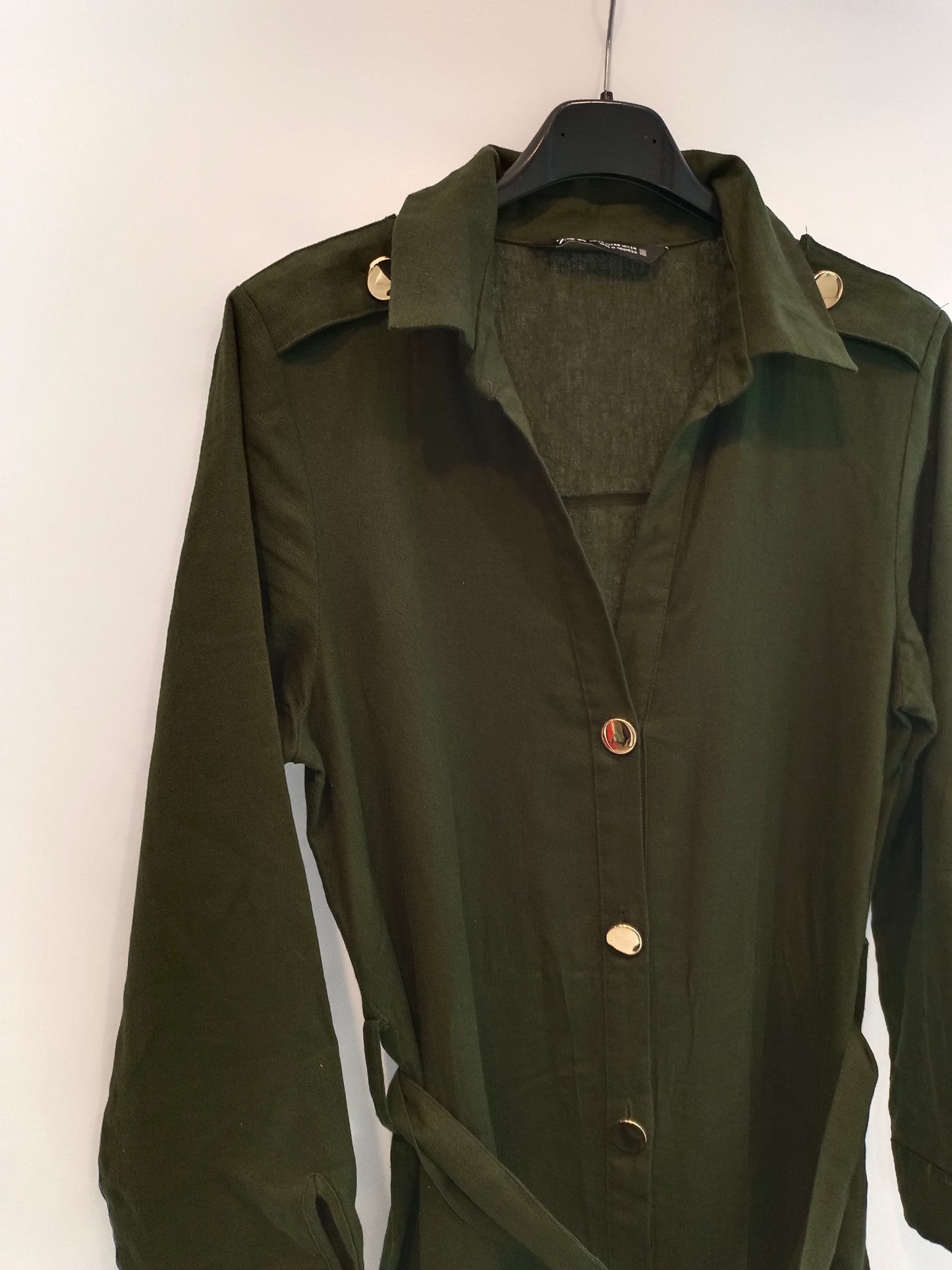 ZARA. Long green buttoned dress T.xs