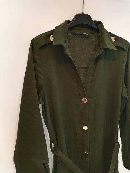 ZARA. Long green buttoned dress T.xs