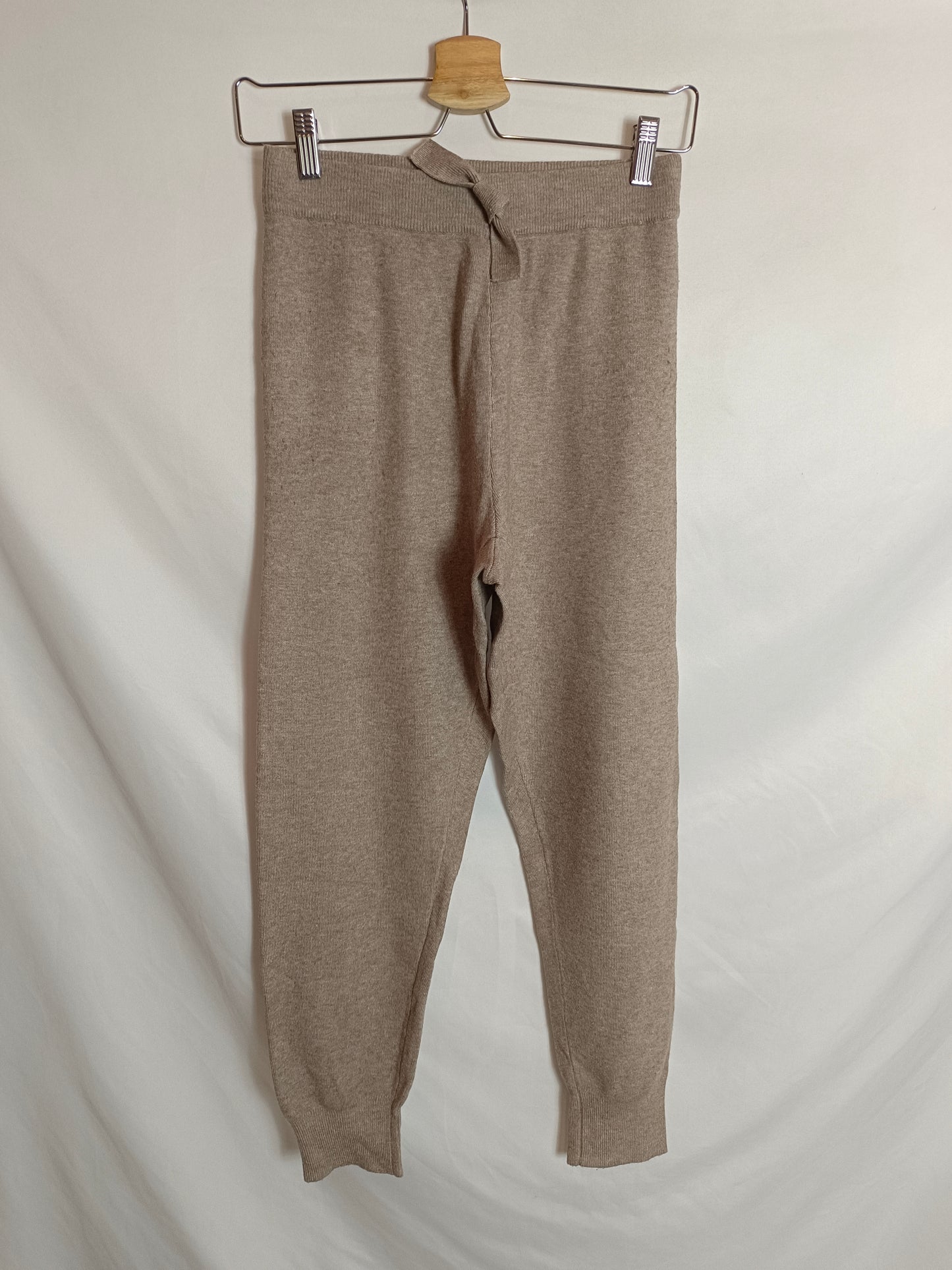 ZARA. Total look punto beige T.13-14 años